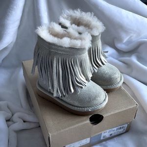 Toddler fringe Ugg’s